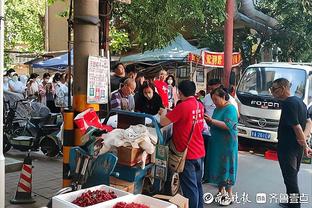 都体谈尤文中场引援目标：亨德森、萨马尔季奇、科内和萨乌尔等人